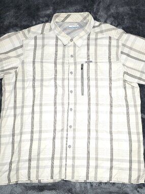 Columbia Men's Shirt Beige/Gray Plaid Short Sleeve Vented Wicking Sz XL